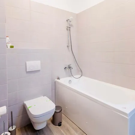 Hubix - Casa Del Mar A2 Apartment *