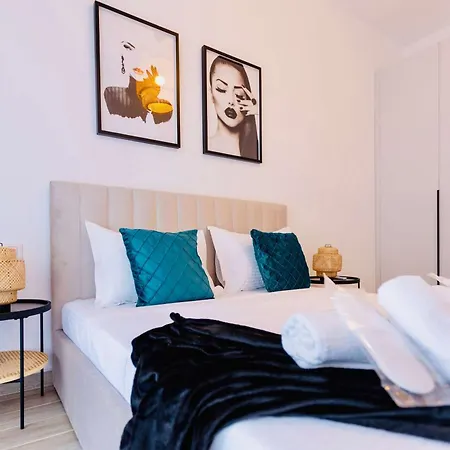 Apartment Hubix - Casa Del Mar A2